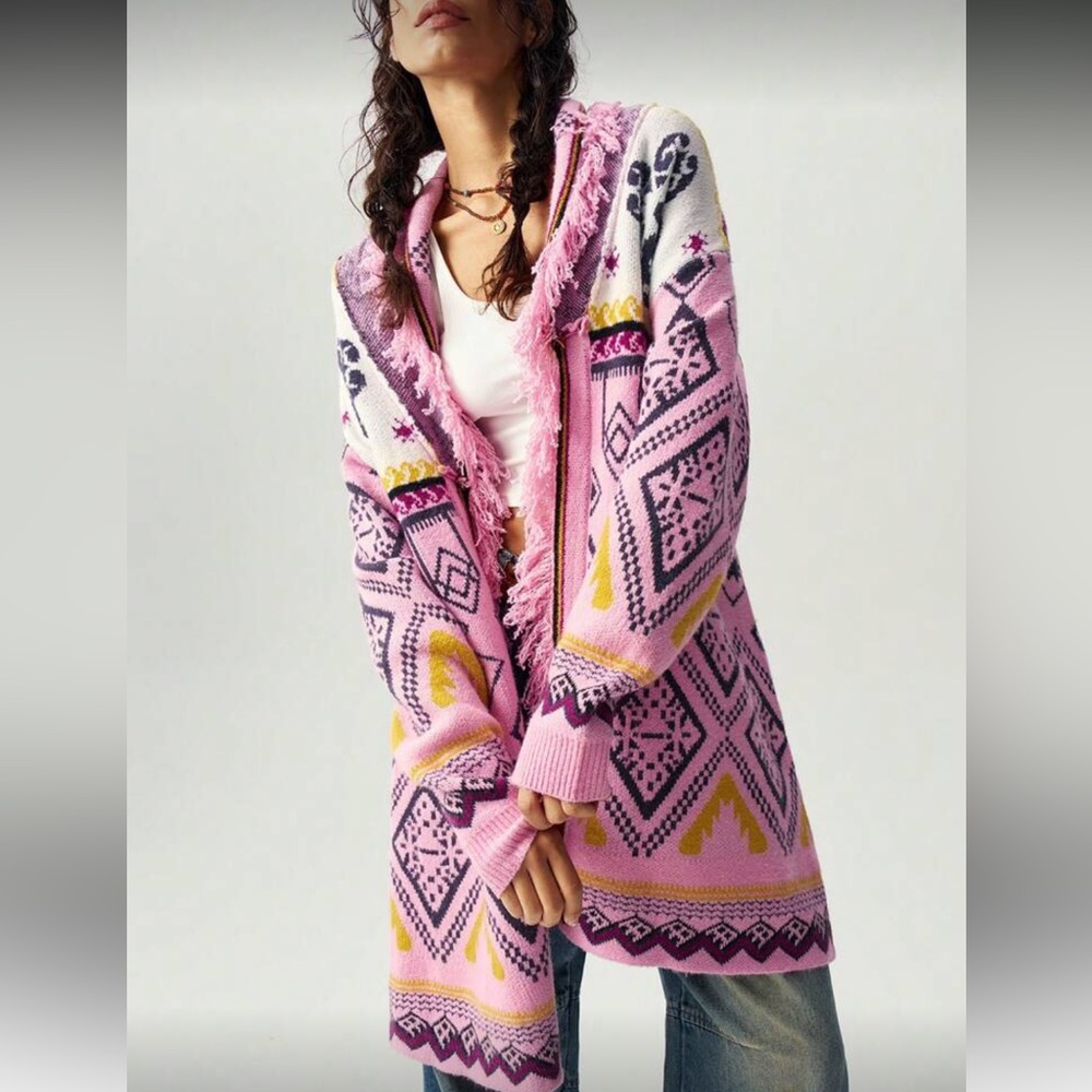 Floral boho knit fringe cardigan sweater Pink Patterned Hooded Cardigan - Picture 4 of 5